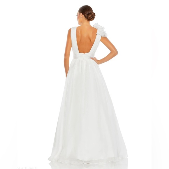 MAC DUGGAL White Ruffle Shoulder V Neck Chiffon Gown 2 - Picture 3 of 9